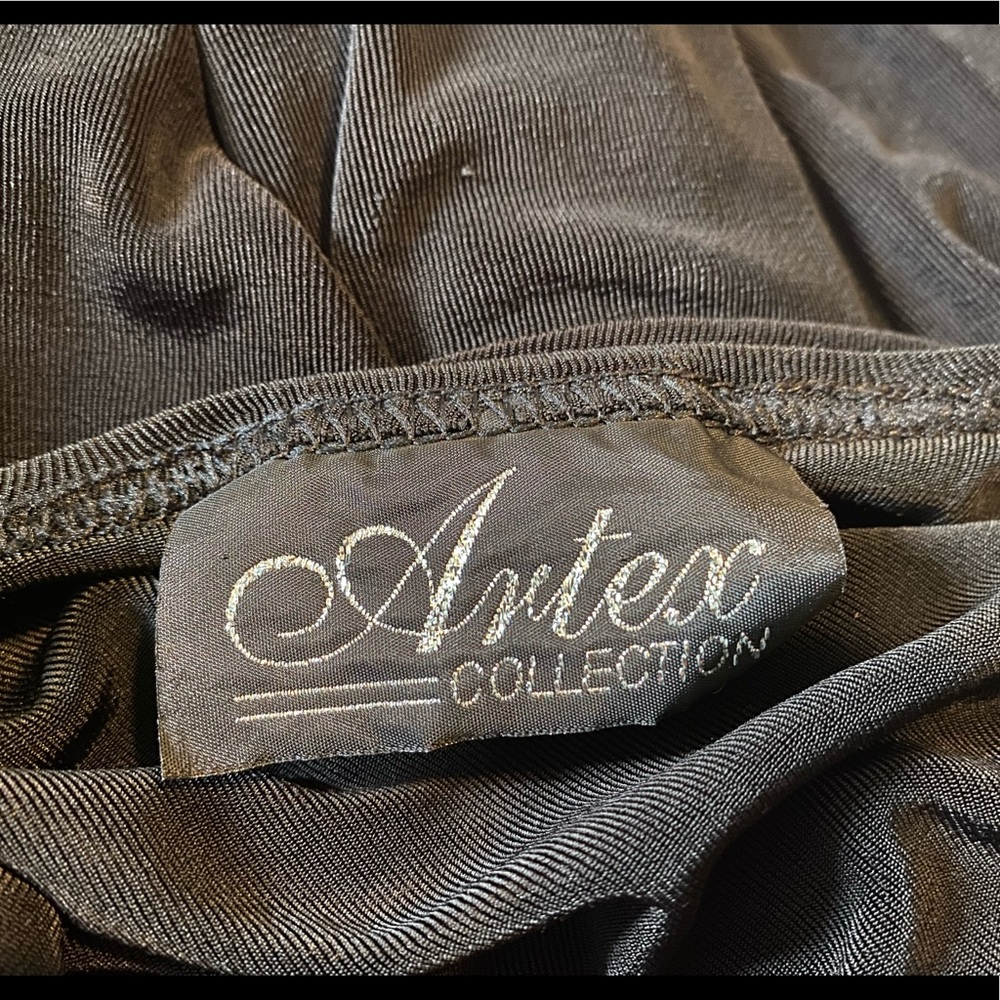 ARTEX BLACK TUNIC - Picture 8 of 9